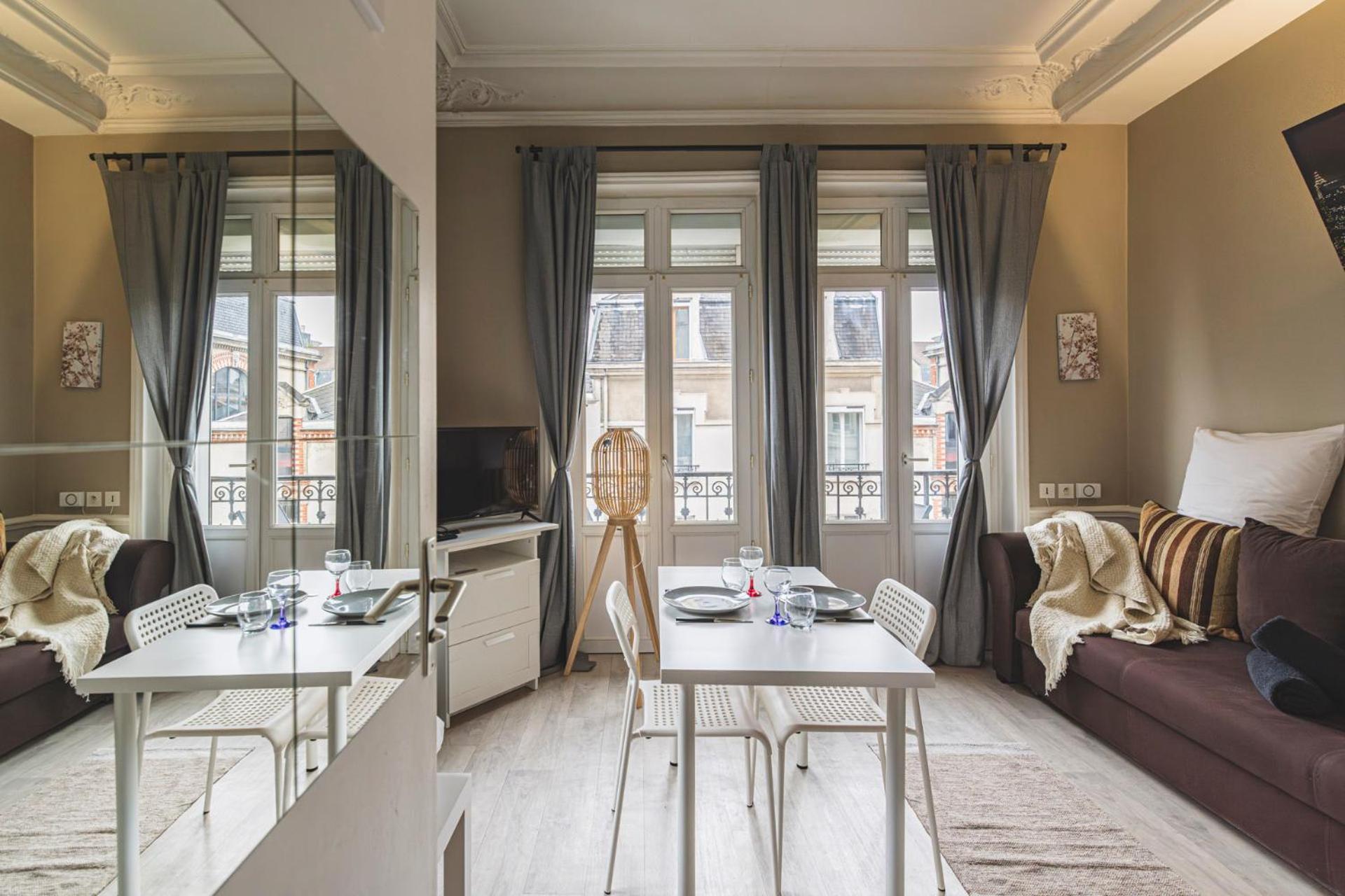 Taittinger 511 Apartamento Reims Exterior foto